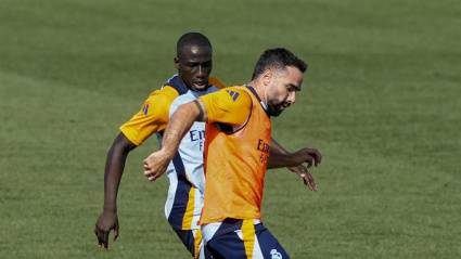 Mendy y Carvajal durante un etrenamiento del Real Madrid.