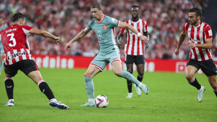 Gallagher durante el Athletic - Atlético de Madrid