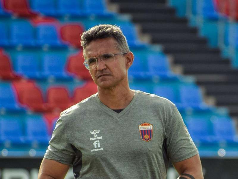 Dani Ponz, entrenador del Eldense