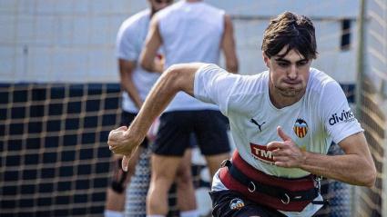 Javi Guerra ante un partido especial