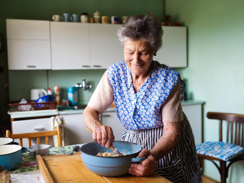 Mujer cocinando