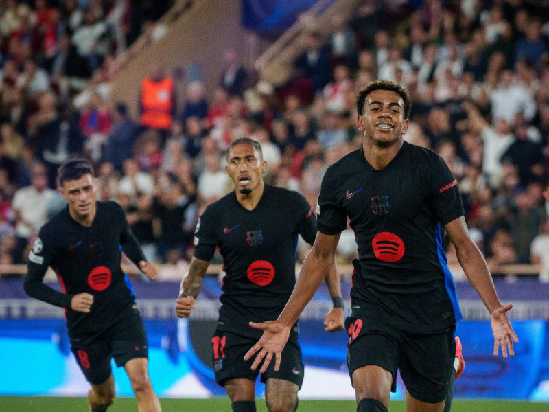 Lamine Yamal celebra el gol al Mónaco (@fcbarcelona)