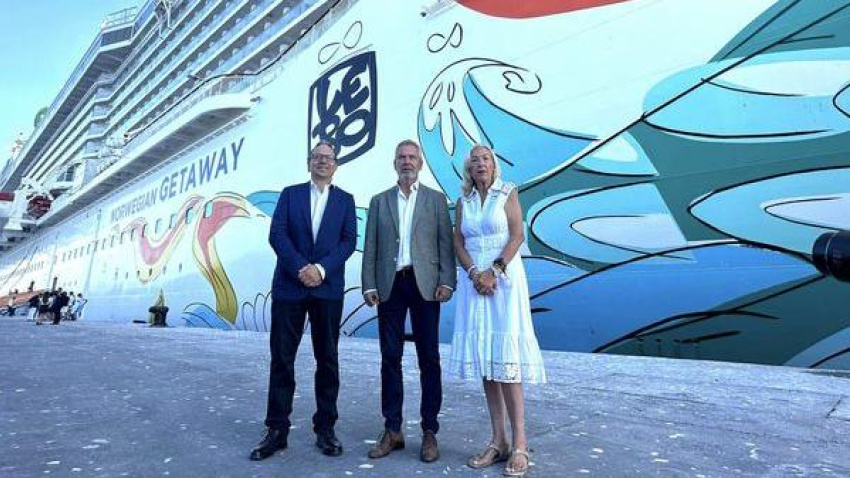 El Norwegian Getaway hace su primera escala de la temporada 2024 en el Puerto de Motril