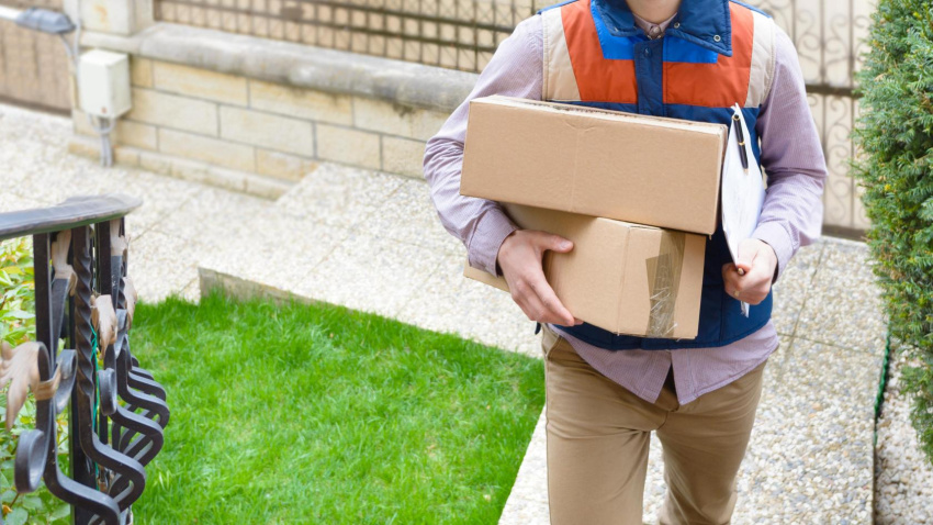 Hay que desconfiar de avisos sobre paquetes que no hemos pedido