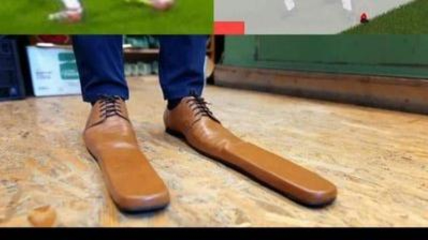 Imagen de Raphinha ironizando sobre el gol anulado a Lewandowski