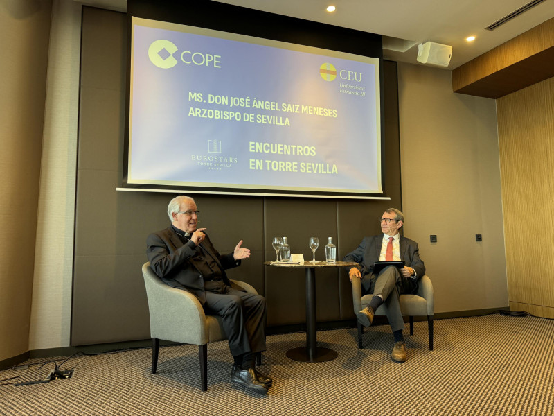 José Luis Restán, presidente y coordinador editorial de Ábside Media, conversa con Monseñor José Ángel Saiz Meneses, Arzobispo de Sevilla