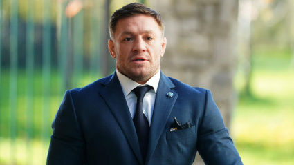 Conor McGregor acudiendo al juicio para testificar.