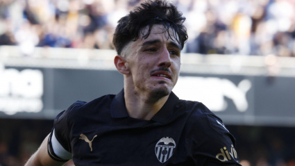 Diego López no puedo contener la emoción tras su golazo