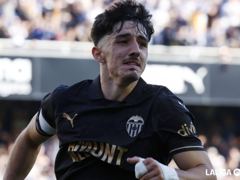 Diego López no puedo contener la emoción tras su golazo