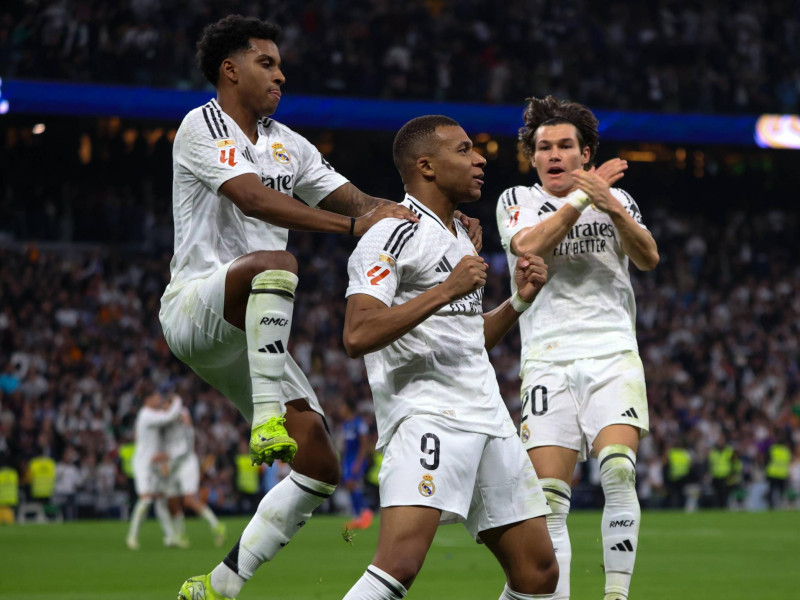 Kylian Mbappé celebra su gol contra el Getafe.