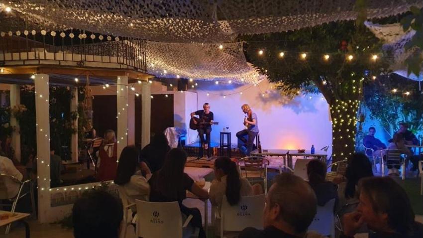 El pub La Puerta Verde, antes de la DANA