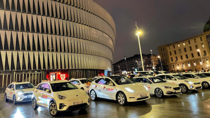 caravana de taxis en San Mamés