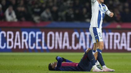 Lamine Yamal se duele de un golpe en el Barcelona - Leganés