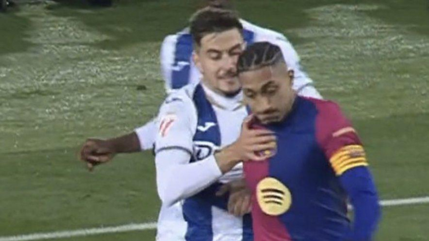 Polémico penalti no pitado a Raphinha en el partido Barcelona-Leganés