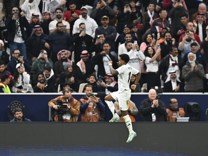 Rodrygo celebra el 2-0 del Real Madrid contra el Pachuca.