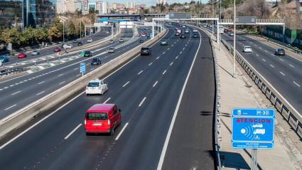 Radar de control de velocidad en la M30 de Madrid