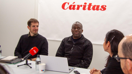 Desayuno informativo junto al Padre Yvel Germain