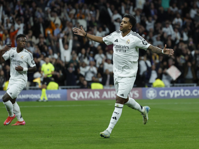 Rodrygo celebra el 2-0 del Real Madrid contra el Salzburgo.