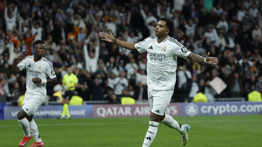 Rodrygo celebra el 2-0 del Real Madrid contra el Salzburgo.
