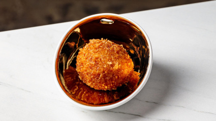 Presentación de la croqueta de jamón del Simpar