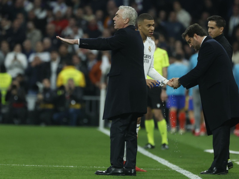 Carlo Ancelotti, durante el derbi entre el Real Madrid-Atlético