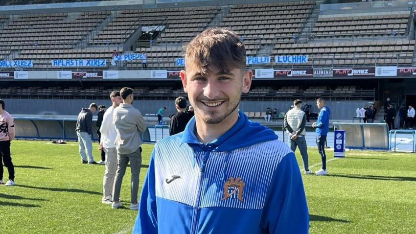 Cristian Martínez, último fichaje de Pedro Reverte, debutó en Chapín con la camiseta del cuadro aguileño.