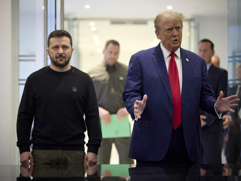 Trump junto a Zelenski en una reunión antes de ganar las elecciones de 2024