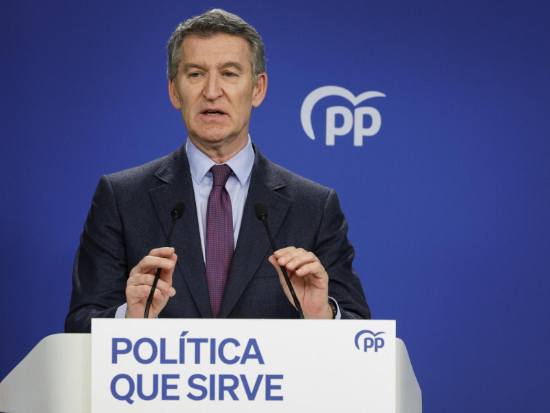 Alberto Núñez Feijóo este lunes en rueda de prensa