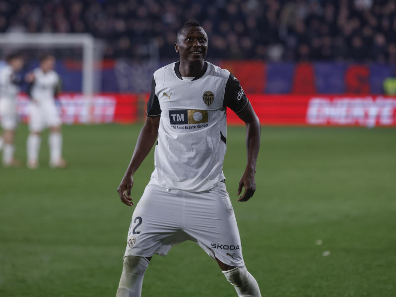 Sadiq celebra el Osasuna 3 - 3 Valencia