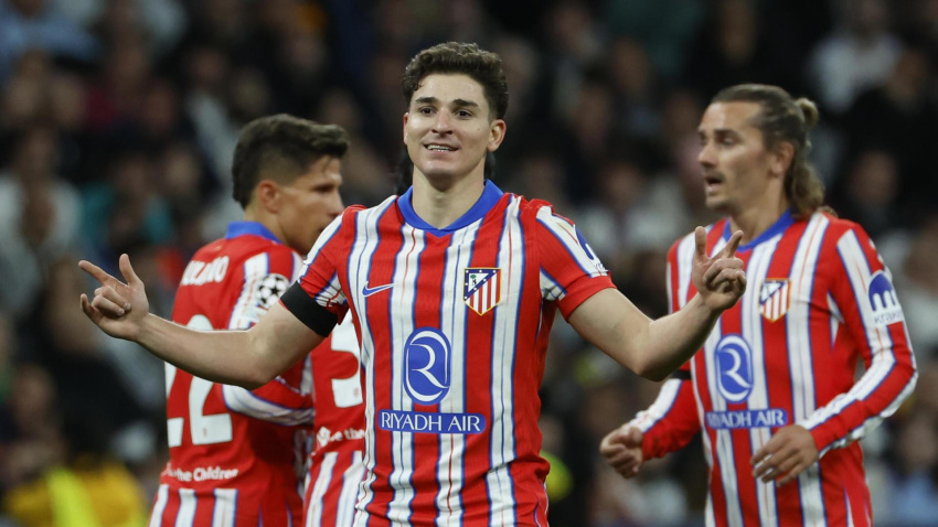 Julián Álvarez celebra el gol del Real Madrid 1 - Atlético de Madrid 1