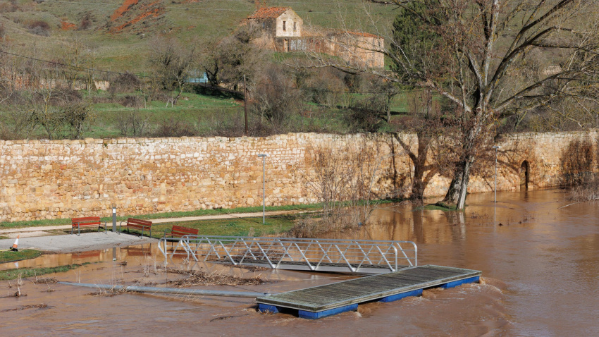 Crecida del río Duero a su paso por Soria capital