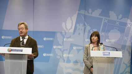 Bingen Zupiria (Seguridad) y Esther Apraiz (EUDEL)