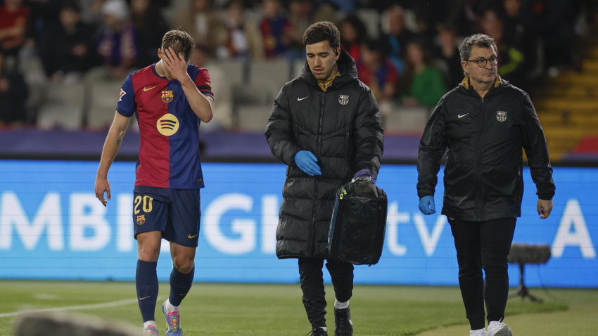 Dani Olmo se marcha lesionado en el Barcelona - Osasuna