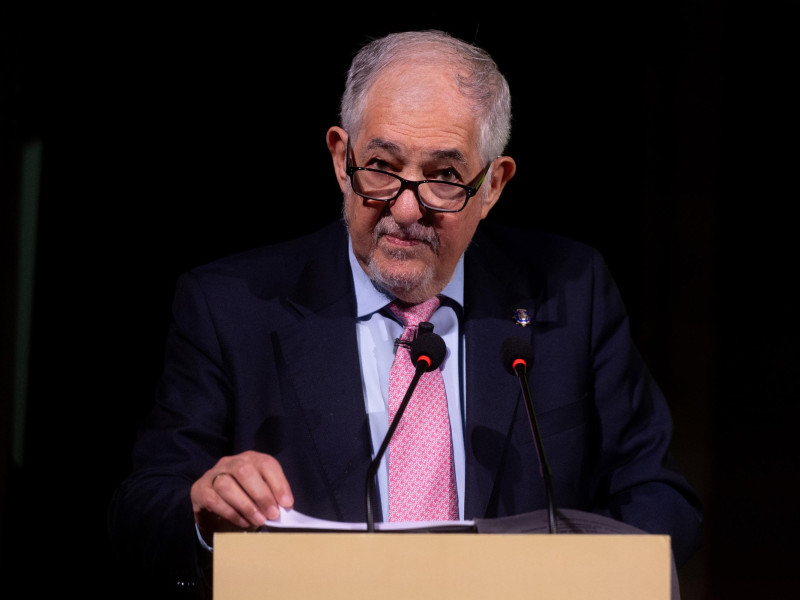 El presidente del Tribunal Constitucional, Cándido Conde-Pumpido, durante un desayuno, en el Ateneo de Madrid