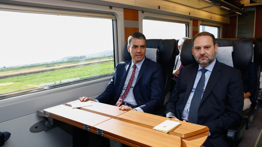 ¿Ocultó Pedro Sánchez el escándalo de Ábalos en el parador de Teruel?