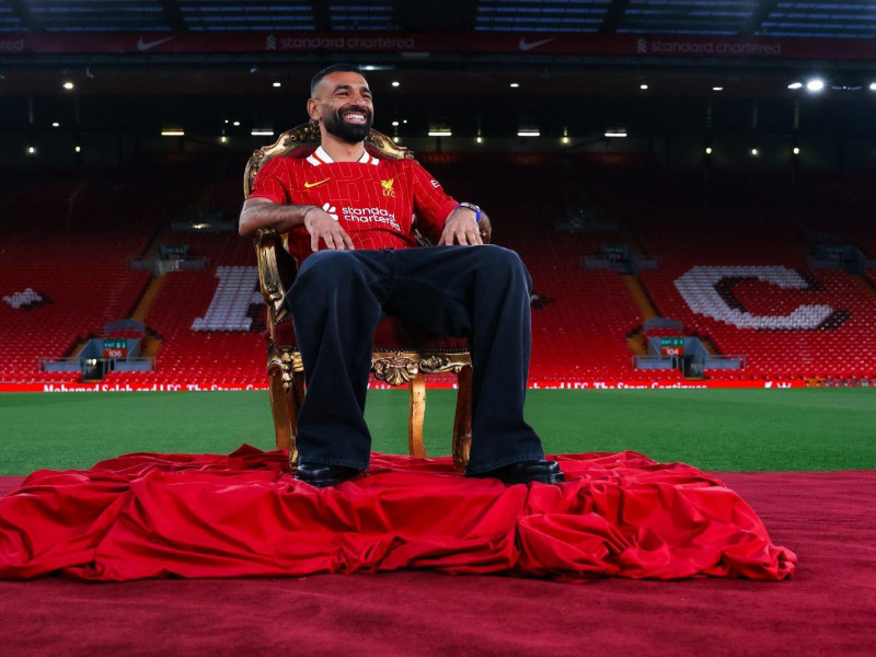 Mo Salah seguirá dos años más en el Liverpool hasta cumplir las 10 temporadas.