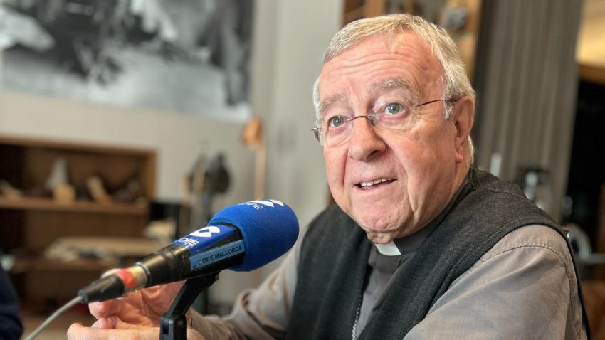 El obispo durante su participación en la Tertulia Más Uno