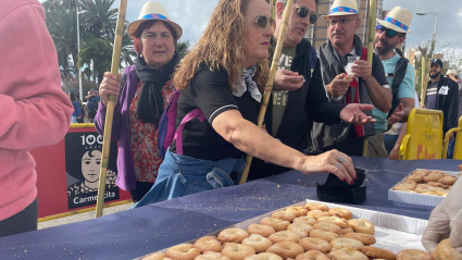 Los rollitos de anís de La Magdalena son uno de los grandes atractivos de la marcha.