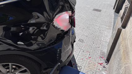 Coche accidentado entre Balmes y Diputación