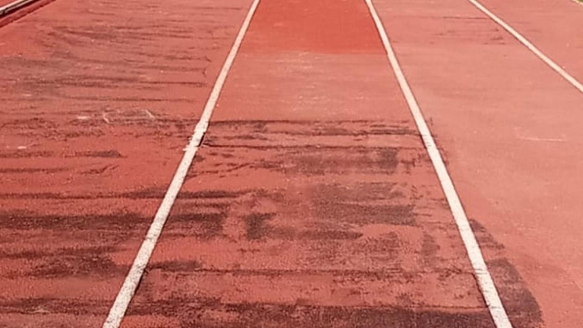 Estado en la pista del campo de la Juventud en Palencia