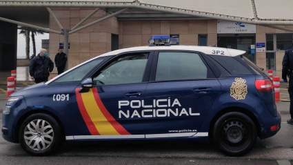 Policía Nacional en Hospital Santa Lucía
