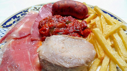 Plato combinado típico de la Venta El Frenazo