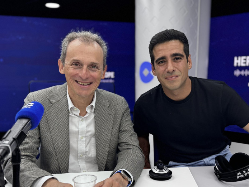 Pedro Duque junto a Alberto Herrera