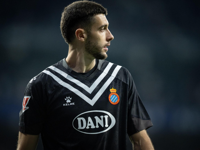 Joan García (RCD Espanyol) visto durante un partido de La Liga EA Sports entre el RCD Espanyol y el Getafe en el Stage Front Stadium de Barcelona