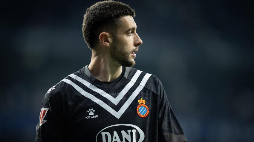 Joan García (RCD Espanyol) visto durante un partido de La Liga EA Sports entre el RCD Espanyol y el Getafe en el Stage Front Stadium de Barcelona