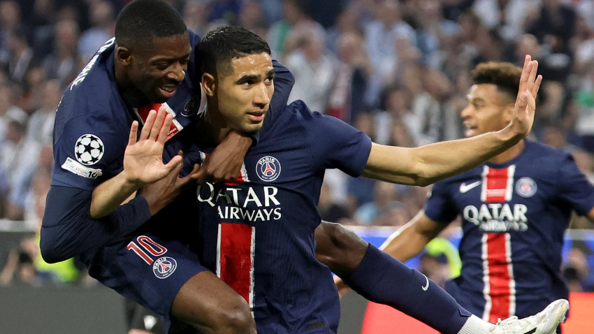 Achraf Hakimi celebra su gol en la final de la Liga de Campeones entre el PSG e Inter