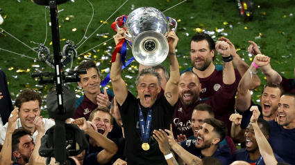 Luis Enrique levanta su segunda Champions