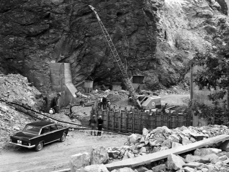 Construcción del embalse de Riaño