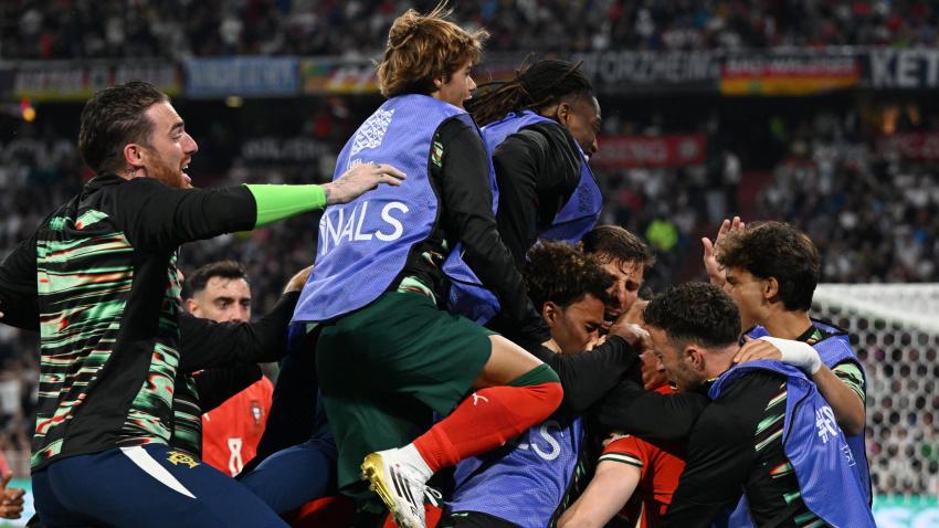 Los futbolistas de Portugal celebran el triunfo contra Alemania en Múnich