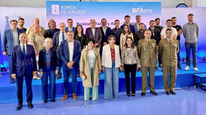 Lorenzana estuvo en Rozas con los participantes en la quinta edición de la BFaero
